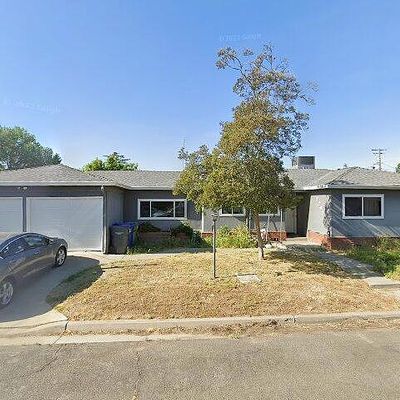 2241 Waldorf Dr, Turlock, CA 95382