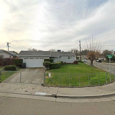 2243 Delaware Ave, Stockton, CA 95204