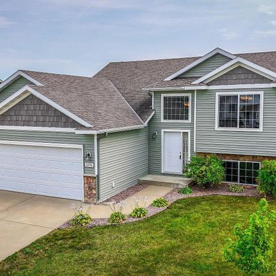 2296 Vermont Dr, Sartell, MN 56377