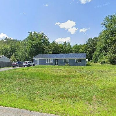 23 Daniel St, Gorham, ME 04038