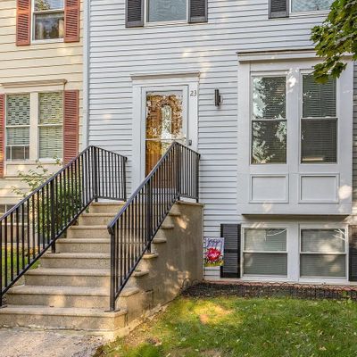 23 Robert Pearson Ct, Trenton, NJ 08610