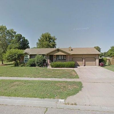 2301 N Parkridge St, Wichita, KS 67205