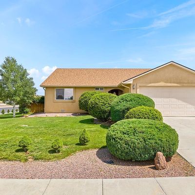 2329 Longhorn Dr, Pueblo, CO 81008