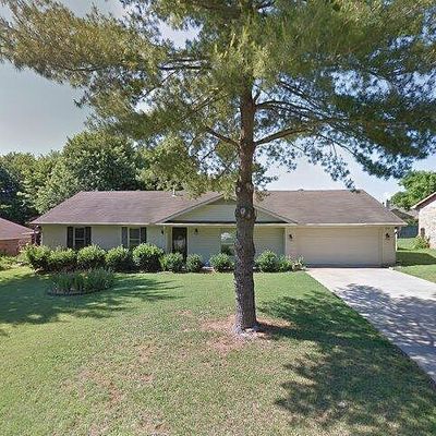 2343 E Sweetbriar Dr, Fayetteville, AR 72703