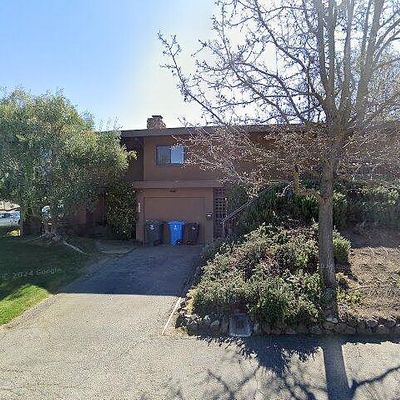 2391 Branner Dr, Menlo Park, CA 94025