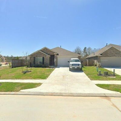 24078 Hawthorn Lakes Dr, New Caney, TX 77357