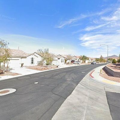 2422 Bedford Park Dr, Henderson, NV 89052