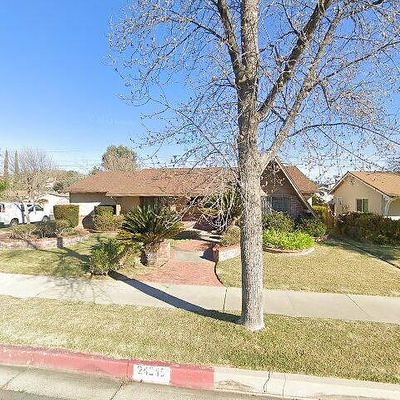 24245 Vanowen St, West Hills, CA 91307