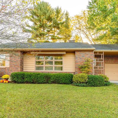 246 Jefferson Rd, Adamstown, PA 19501