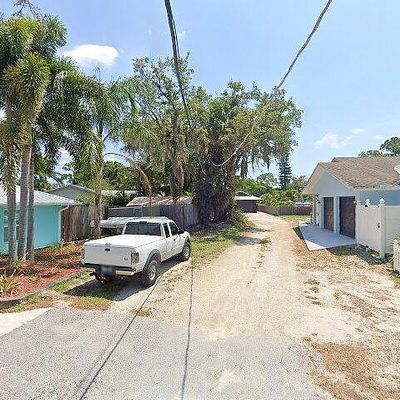 2483 Sw Murphy Rd, Palm City, FL 34990