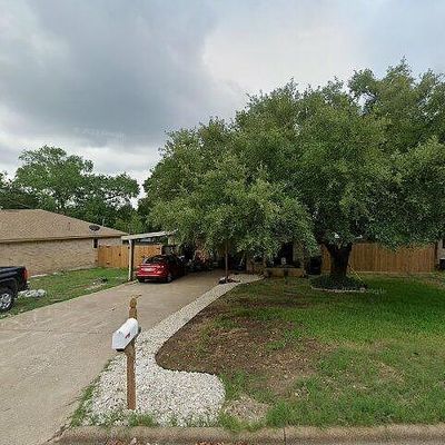 2121 Pantera Dr, Bryan, TX 77807