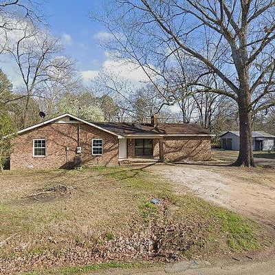 2133 Avon Ave, Camden, AR 71701