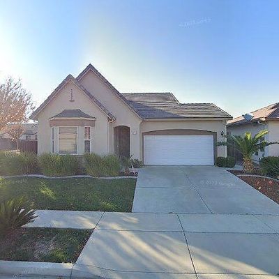 215 Fall Ave, Patterson, CA 95363