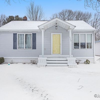 217 South St, Spring Lake, MI 49456