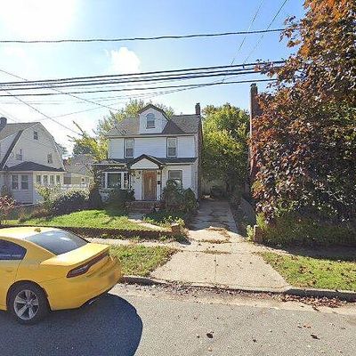 22 Brown Ave, Hempstead, NY 11550