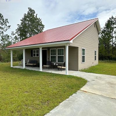 22 Cardinal Ln, Jesup, GA 31545