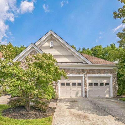 22 Huxley Cir, Marlton, NJ 08053