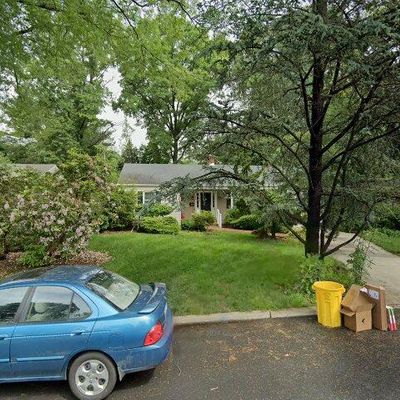 22 Lawrence Brook Dr, East Brunswick, NJ 08816