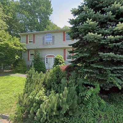 22 Rainbow Dr, Haverhill, MA 01835