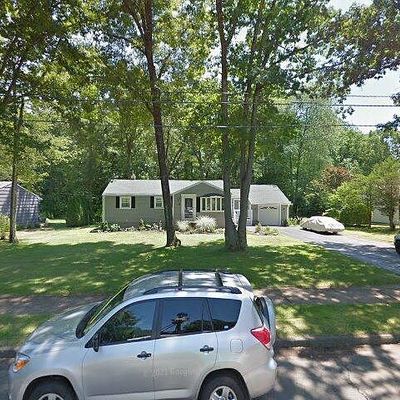 22 Shaw Dr, North Haven, CT 06473