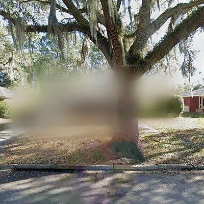 220 Kensington Dr, Savannah, GA 31405