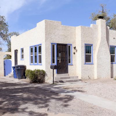 221 Carlisle Blvd Ne, Albuquerque, NM 87106