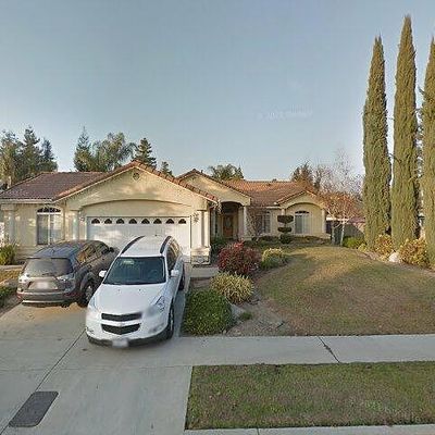 268 Jackson Ave, Tulare, CA 93274