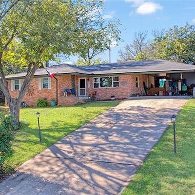 27 Loy Dr, Denison, TX 75020