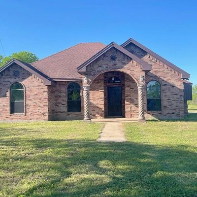 28 Colwell Rd, Hebbronville, TX 78361