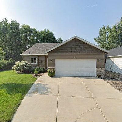 28 Pine Tree Ct, Sartell, MN 56377