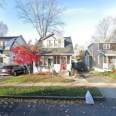 28 Summit Pl, Haworth, NJ 07641