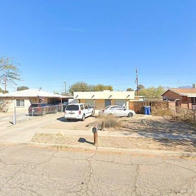 2819 E 20 Th St, Tucson, AZ 85716