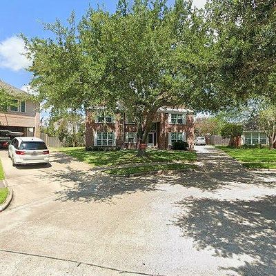 2819 Sandpebble Ct, Seabrook, TX 77586