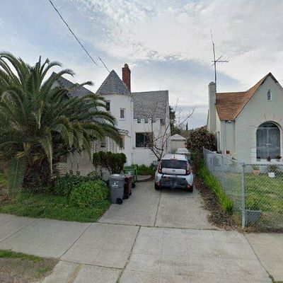 2839 Seminary Ave, Oakland, CA 94605