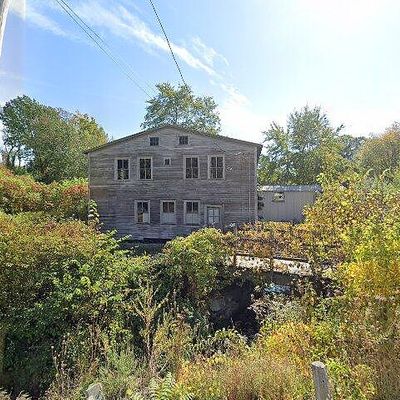 289 W Main St, Millbury, MA 01527