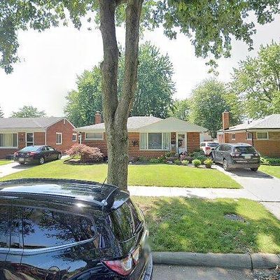 29225 Jane St, Saint Clair Shores, MI 48081