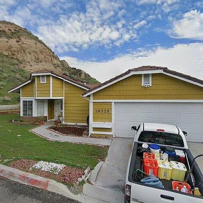 29325 Poppy Meadow St, Canyon Country, CA 91387