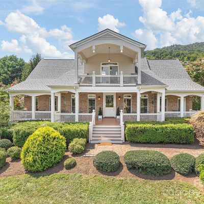 296 Cardinal Ln, Waynesville, NC 28786