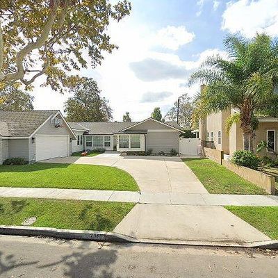 2962 Copa De Oro Dr, Los Alamitos, CA 90720