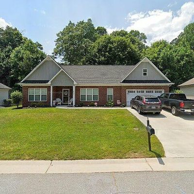 2973 Cameron Village Ct, Winston Salem, NC 27103