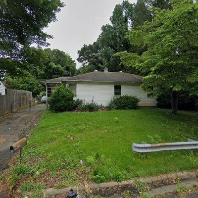 25 Arnold Ave, Winston Salem, NC 27127