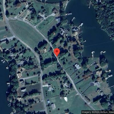 251 E Harbor Dr, Reedville, VA 22539