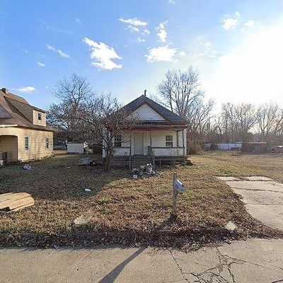 2526 Chess Ave, Parsons, KS 67357