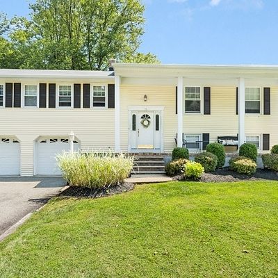 26 Clover Ln, Randolph, NJ 07869