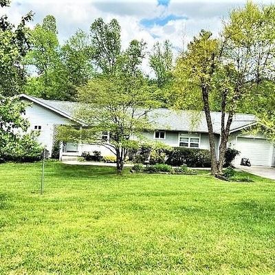 260 Yonside Dr, Sparta, TN 38583