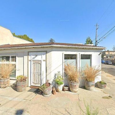 2600 Kingsland Ave, Oakland, CA 94619