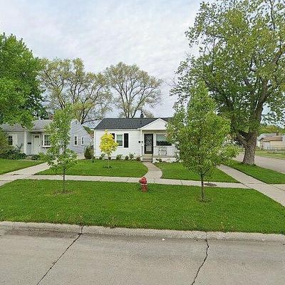 26155 Barrington St, Madison Heights, MI 48071