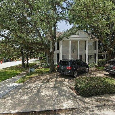 3132 Tangley Rd, Houston, TX 77005