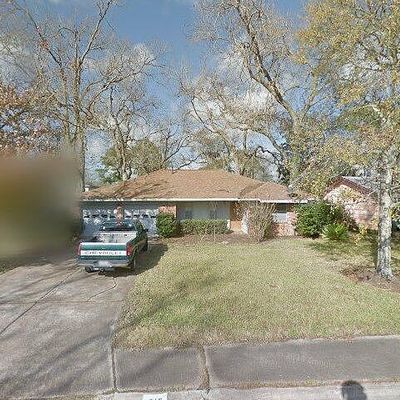 315 Pine St, Lake Jackson, TX 77566