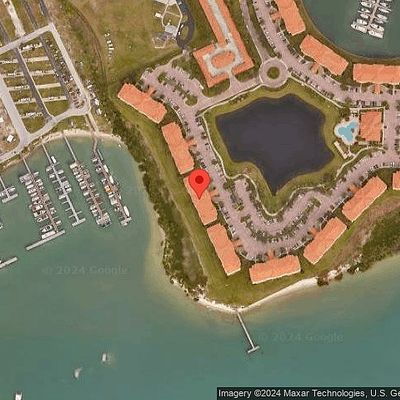 32 Harbour Isle Dr W Ph 1, Fort Pierce, FL 34949